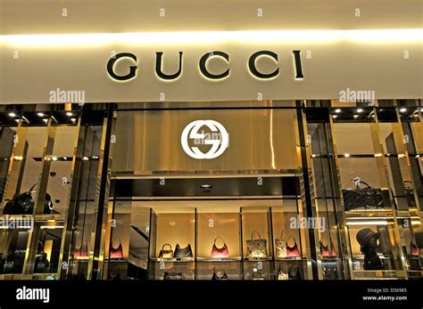 gucci aeroport|Gucci roissy terminal 2.